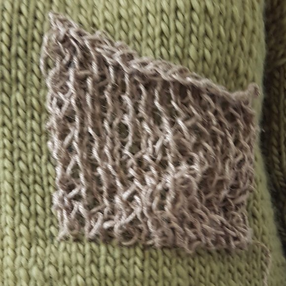 Wool winter set, sweater, matching hat and scarf,olive green color, hand knitted - Picture 10 of 13